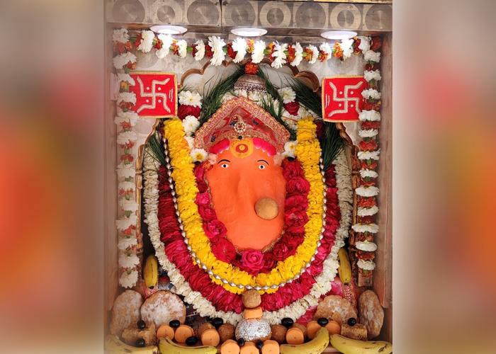 Shri Dhwajadheesh Ganesh Mandir in Jaipur